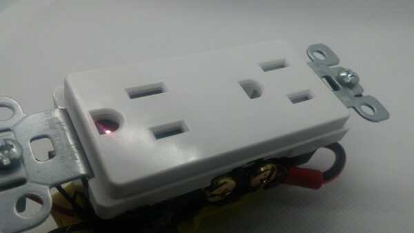 b 4K HD WiFi IP Hidden Wall AC Outlet Security Spy Camera Micro Audio/Video Recorder --Support APP Real-time Remote Viewing