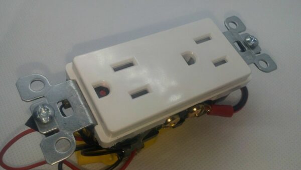 d 4K HD WiFi IP Hidden Wall AC Outlet Security Spy Camera Micro Audio/Video Recorder --Support APP Real-time Remote Viewing